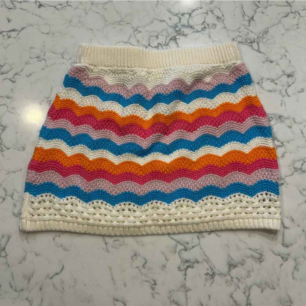 NWT Gap Kids 100% Cotton Crochet Style Striped Skirt Size Small (6-7)‎